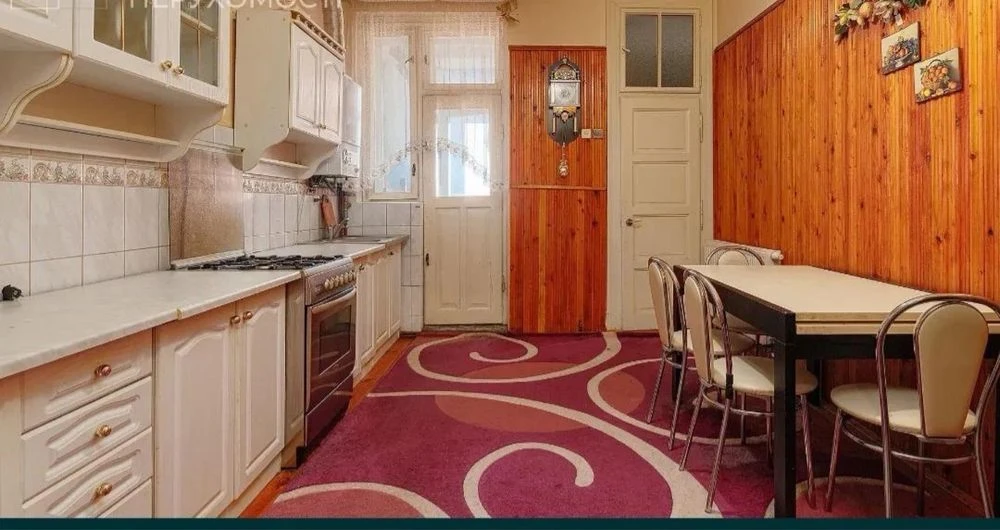 For sale 2-room apartment 65 m² 4/4ts. Donetska st. $97,000