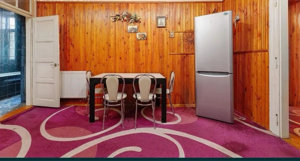 For sale 2-room apartment 65 m² 4/4ts. Donetska st. $97,000