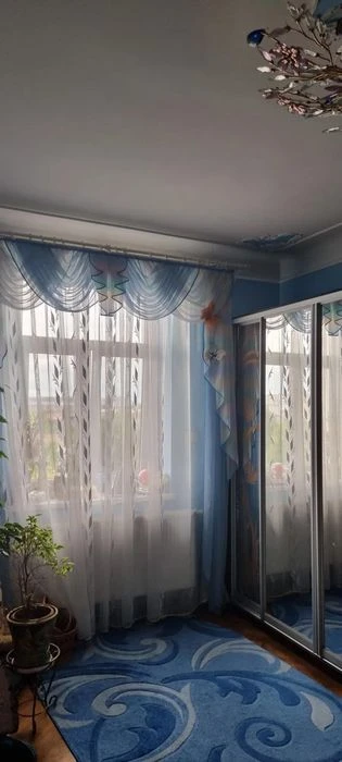 For sale 2-room apartment 65 m² 4/4ts. Donetska st. $97,000