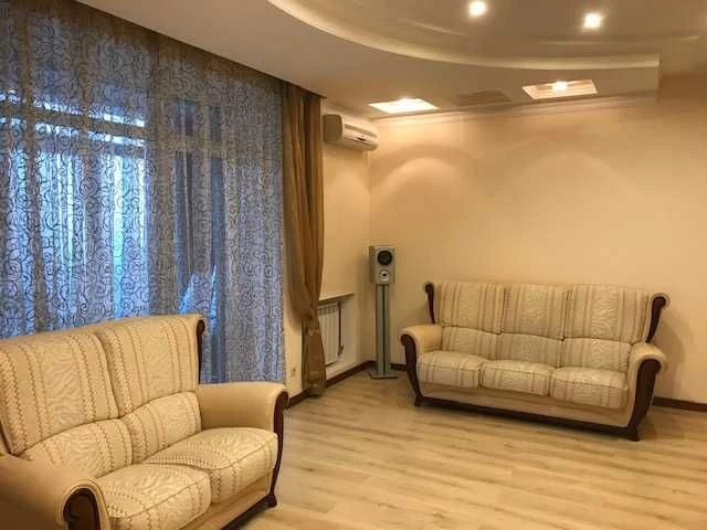 Продам 3-х.ком.квартиру по ул.Рабочей 148.