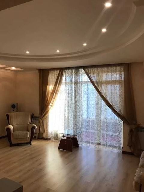Продам 3-х.ком.квартиру по ул.Рабочей 148.