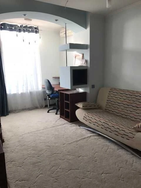 Продам 3-х.ком.квартиру по ул.Рабочей 148.