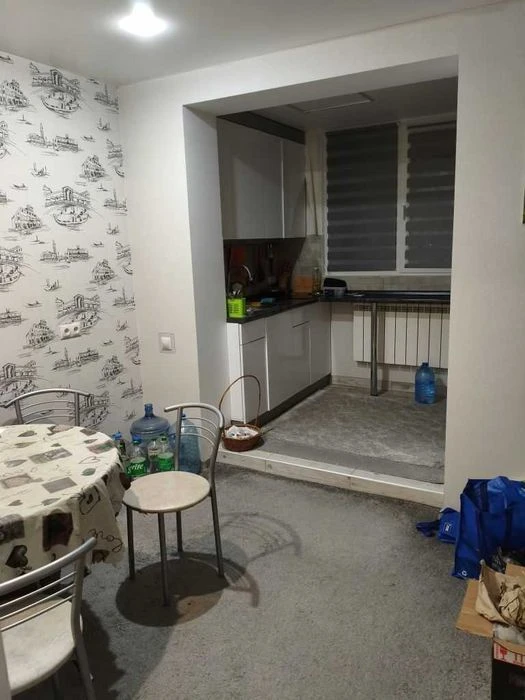 D1H 3-room apartment for sale on Krychivskoho Street