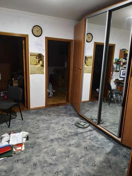 D1H 3-room apartment for sale on Krychivskoho Street