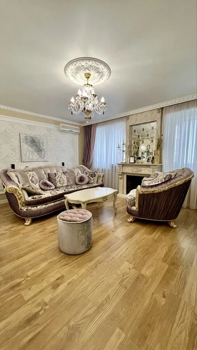 3-х ком квартира с ремонтом в кирпичном доме.Черемушки.Парки
