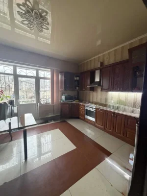 Spacious house on 4 levels in White Fountain on Petrashevs Street