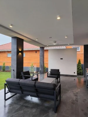 Stylish, NEW house in Sauvignon