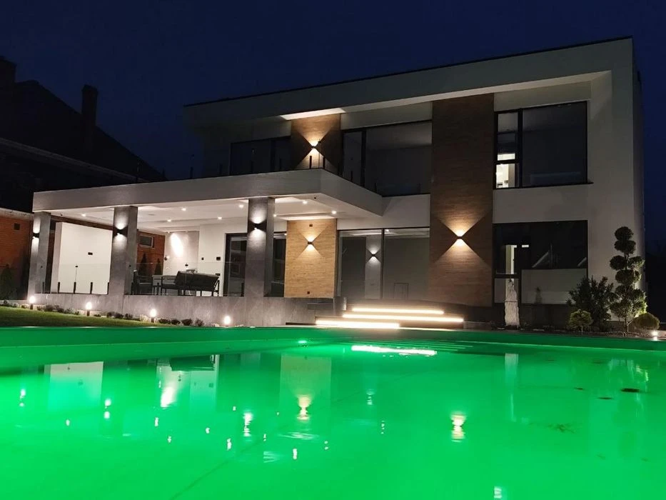Stylish, NEW house in Sauvignon