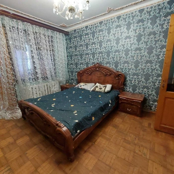 Трехкомнатная квартира на улице Балковская, 389510