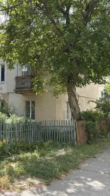 Продам большую 2х комнатнаю квартиру 52м2 с разлельными комн