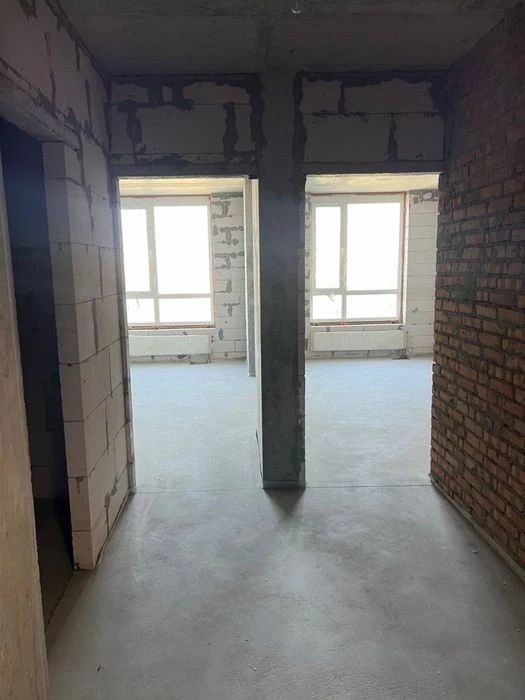 Sale of 1-room apartment 41m2 in the residential complex Svitlo Park Vydubychi