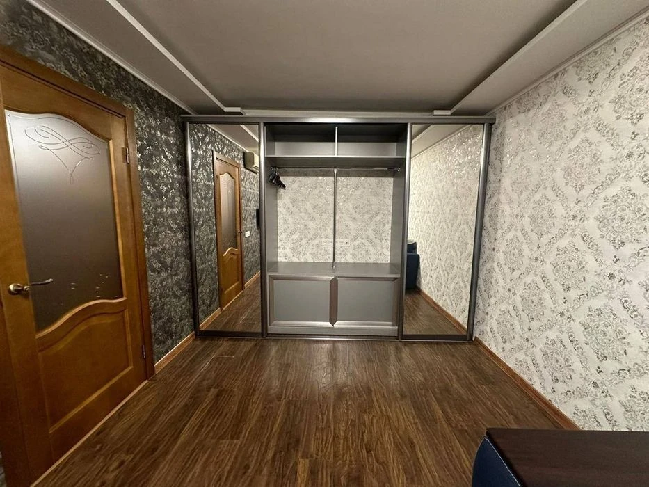 Продам 1 комнатную на пр.Науки (Гагарина) Подстанция - Дафы.