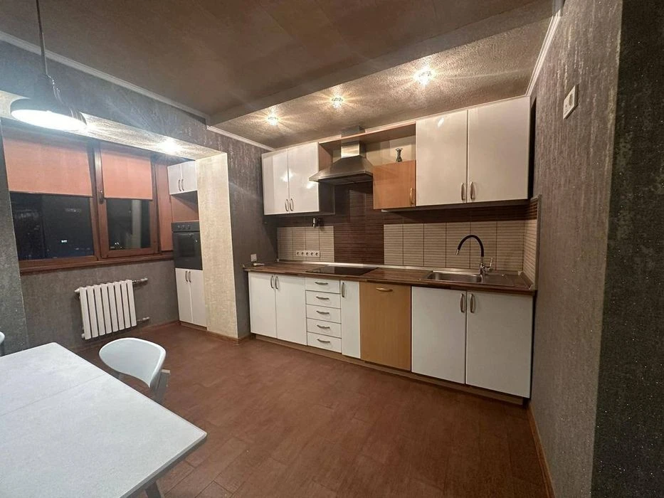 Продам 1 комнатную на пр.Науки (Гагарина) Подстанция - Дафы.