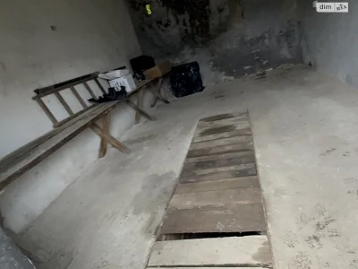 Продаж Місце в гаражному кооперативі Дубове