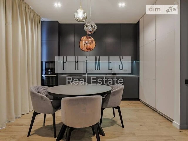 Продажа 3к квартиры 130 кв. м по ул. Андрея Верхосмотра 17 •