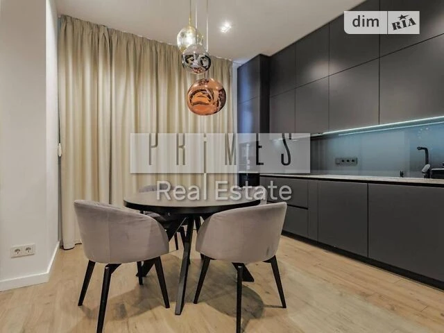 Продажа 3к квартиры 130 кв. м по ул. Андрея Верхосмотра 17 •