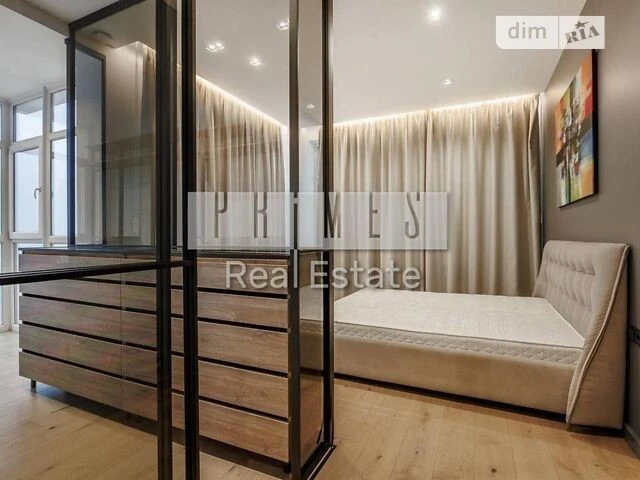 Продажа 3к квартиры 130 кв. м по ул. Андрея Верхосмотра 17 •