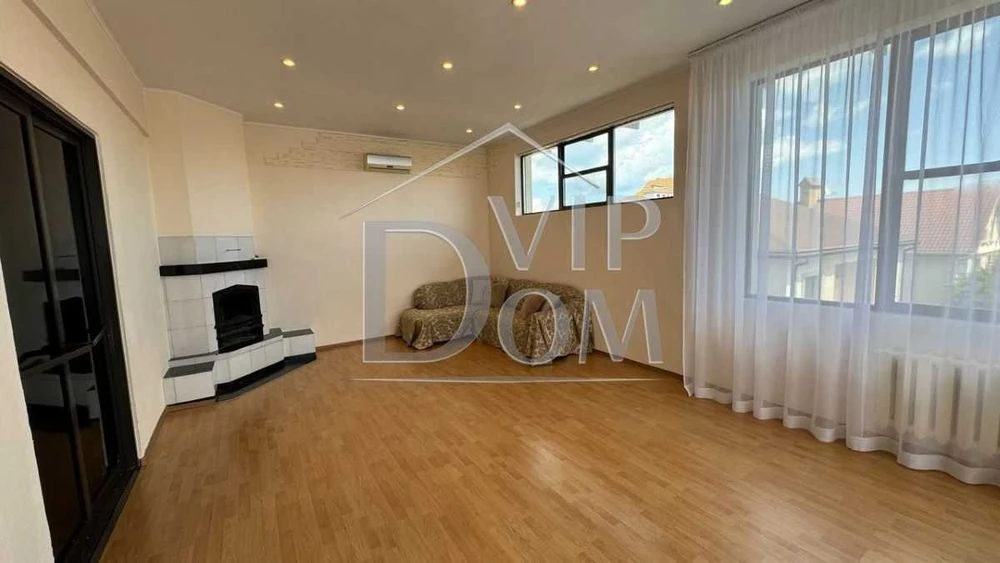 House for sale in Odessa, 12 Bolshoy Fontana station, sea view.