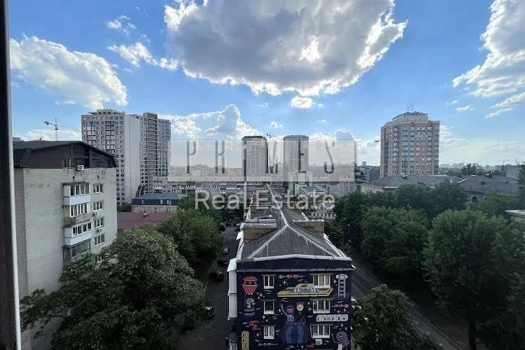Продаж квартири 4 к 115 кв м Лабараторний провулок 6 Печерсь