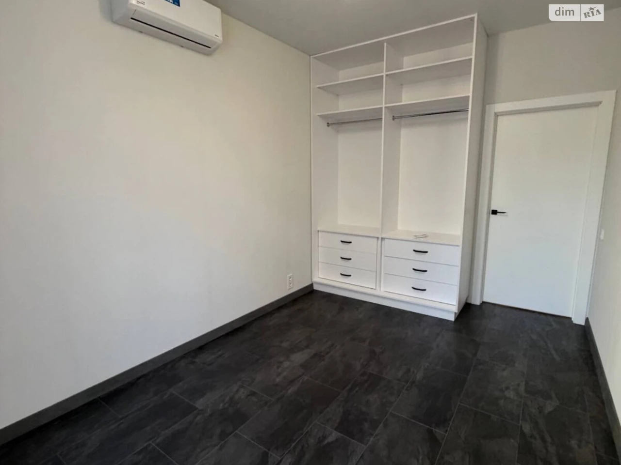 Продажа квартир Приморский.