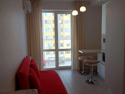 Apartment. Kyiv, Voskresenska Street.