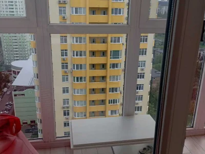 Apartment. Kyiv, Voskresenska Street.