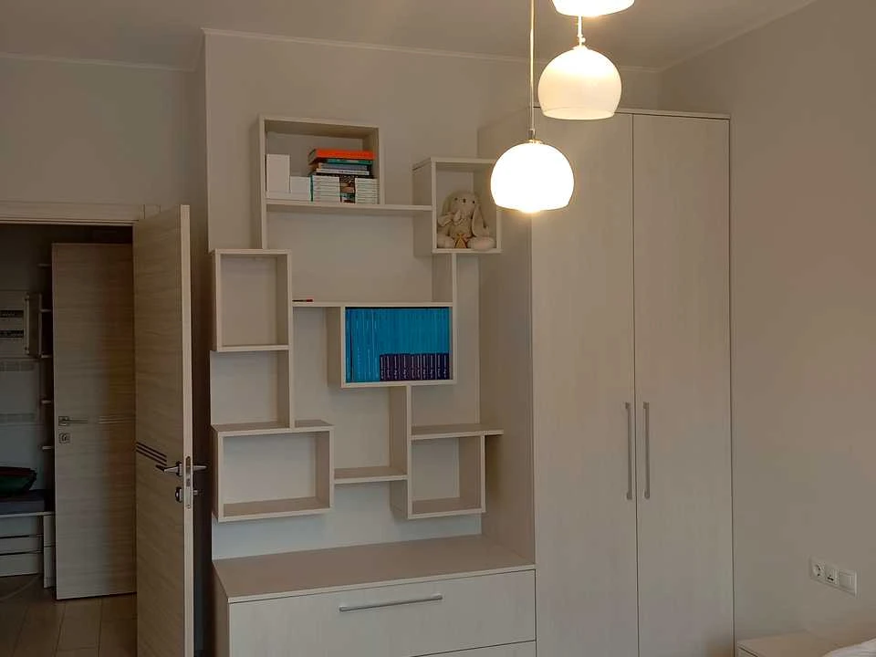 Apartment. Kyiv, Voskresenska Street.