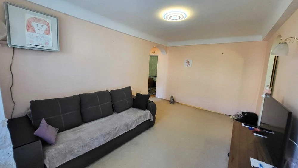 3-room apartment for sale on Dobrovilni Batalyony (Soyuzna) Street, THREE