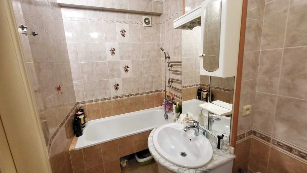 Продаж 3-х к.кв. вул. Добровільні Батальйони (Союзна), ТРЕТІ