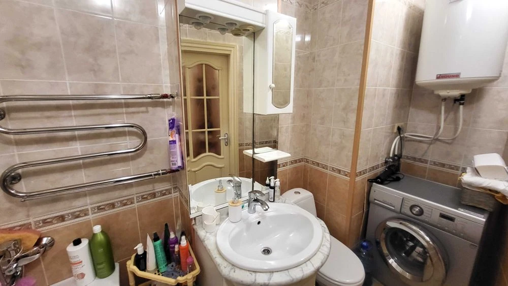 Продаж 3-х к.кв. вул. Добровільні Батальйони (Союзна), ТРЕТІ
