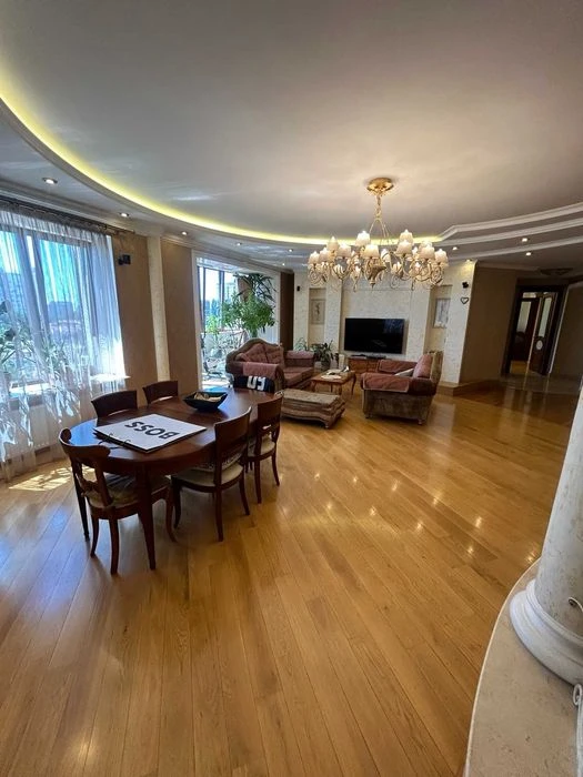 Квартира 215 м² с ремонтом / Клубный дом / Тенистая / Пе