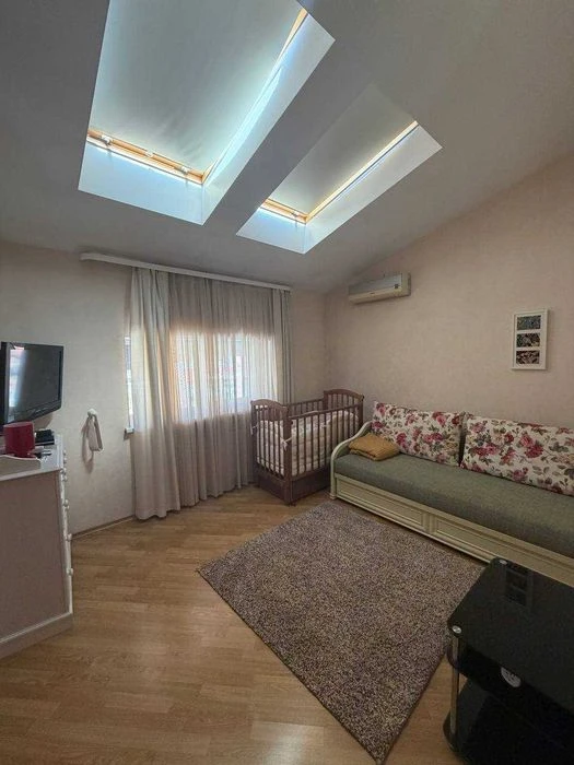 3-room apartment for sale, Shevchenko Street.