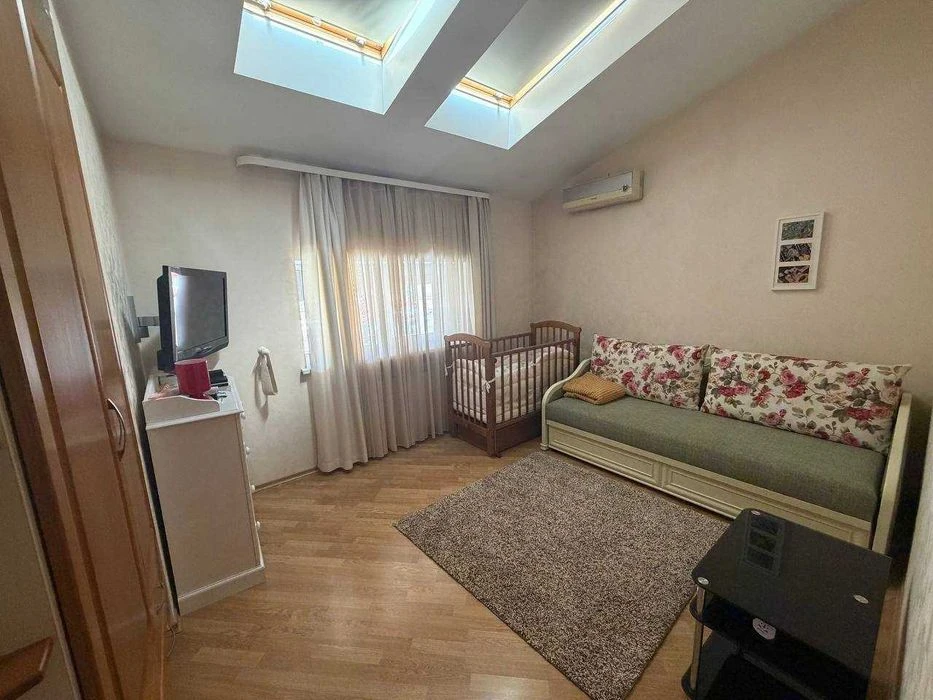 3-room apartment for sale, Shevchenko Street.