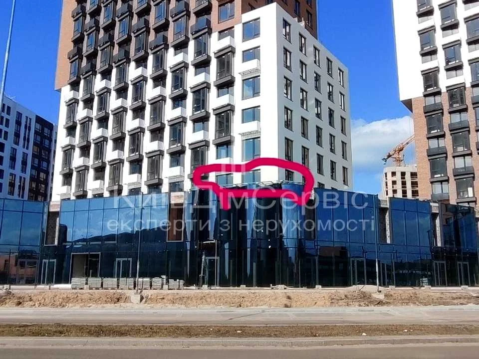 Квартира. Киев, Берковецкая ул., (Дом 4)