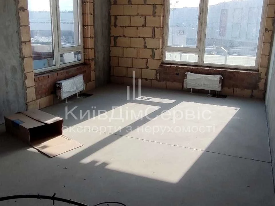 Квартира. Киев, Берковецкая ул., (Дом 4)