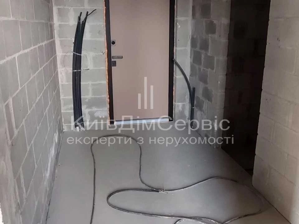 Квартира. Киев, Берковецкая ул., (Дом 4)