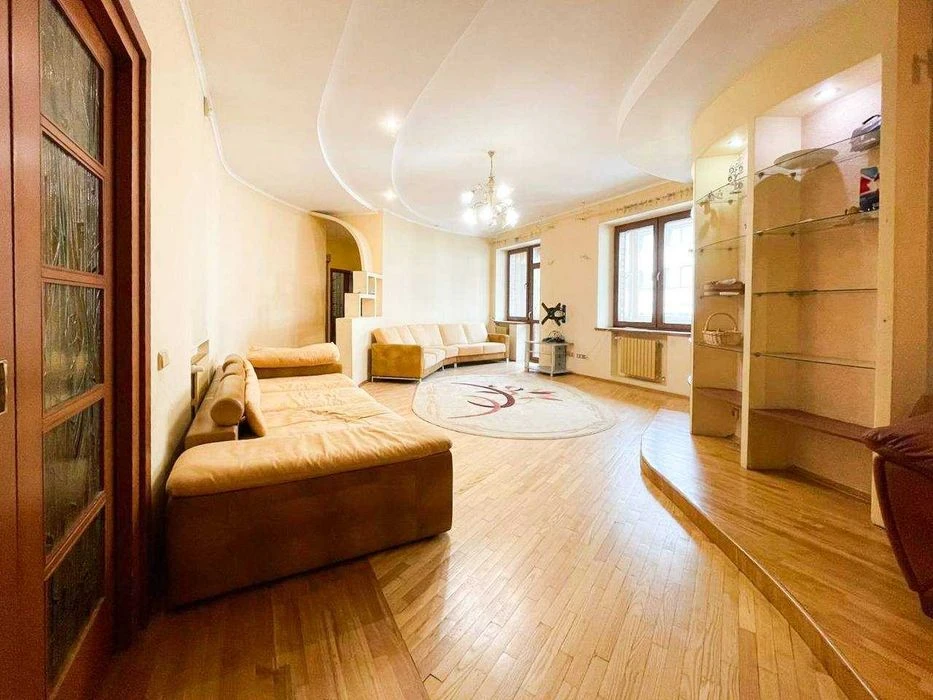 Продаться  4 квартира в новобудові в самому серці Івано- Фра