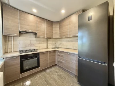 2-room apartment for sale 2/5 Peremohy St.