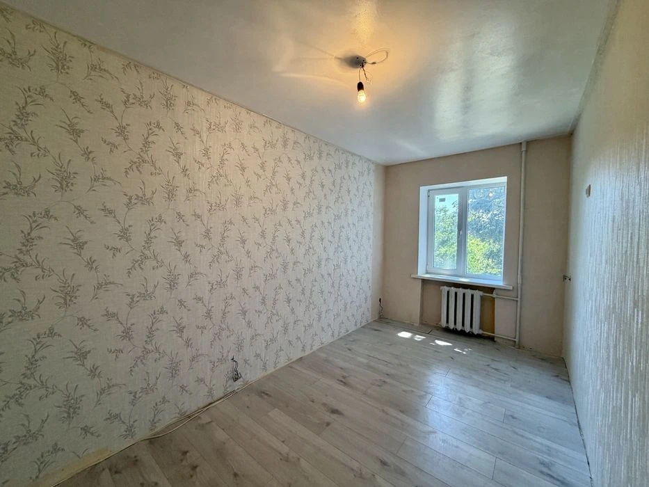 2-room apartment for sale 2/5 Peremohy St.
