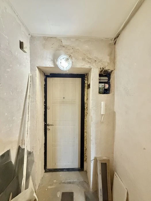 2-room apartment for sale 2/5 Peremohy St.