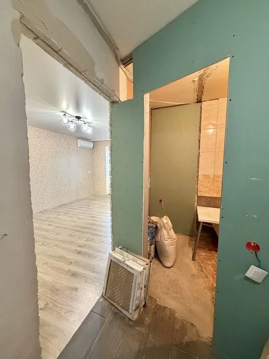 2-room apartment for sale 2/5 Peremohy St.