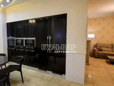 Apartment. Kharkiv, Kultury st.
