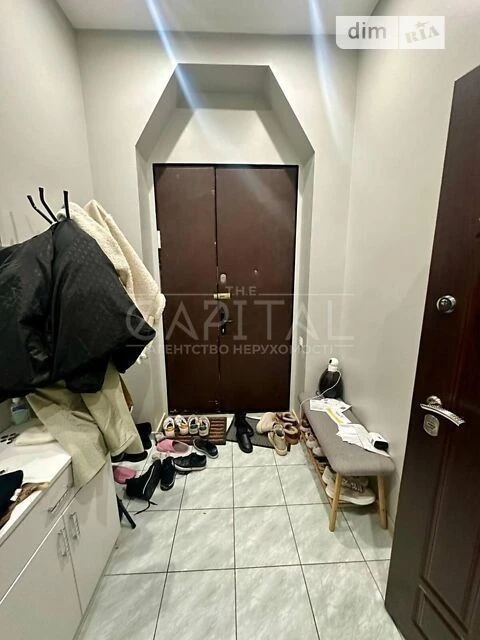 Sale of 3-room apartment 94 sq. m. on Velyka Vasylkivska 14 street