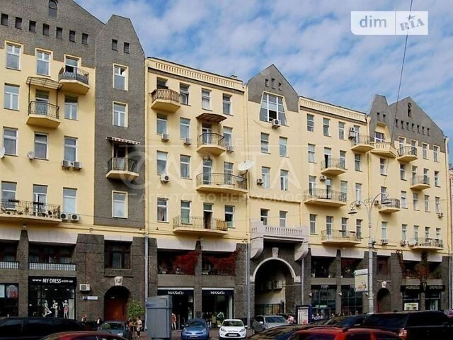 Sale of 3-room apartment 94 sq. m. on Velyka Vasylkivska 14 street
