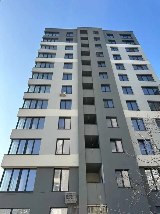 Прекрасная 2 км квартира с кухней-студию и 2 отдельные комнаты, 850