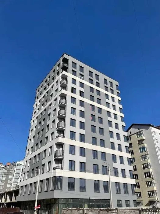 Прекрасная 2 км квартира с кухней-студию и 2 отдельные комнаты, 850