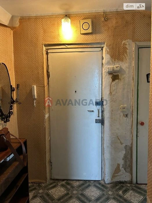 Продажа 1 комнатная квартира 2 балкона