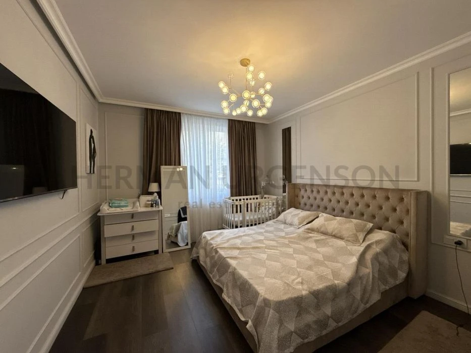 Продаж 3к квартири 110 м.кв / ЖК Bavaria, БАМ