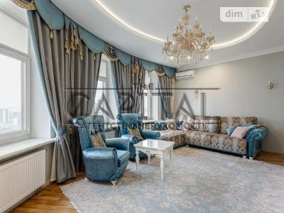 Продажа 3к квартиры 130 кв. м по ул. Коновальца Евгения 36В •