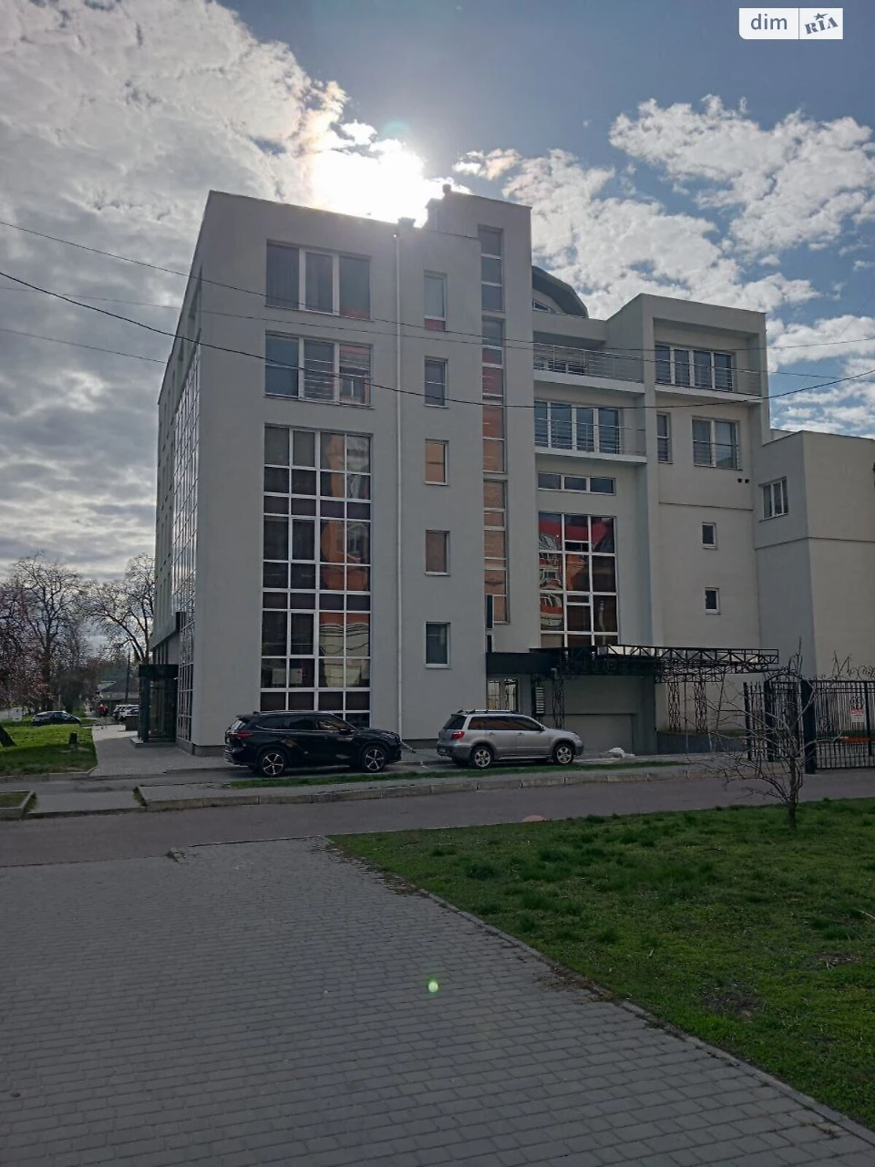 Продаж Місце в гаражному кооперативі Соснівський